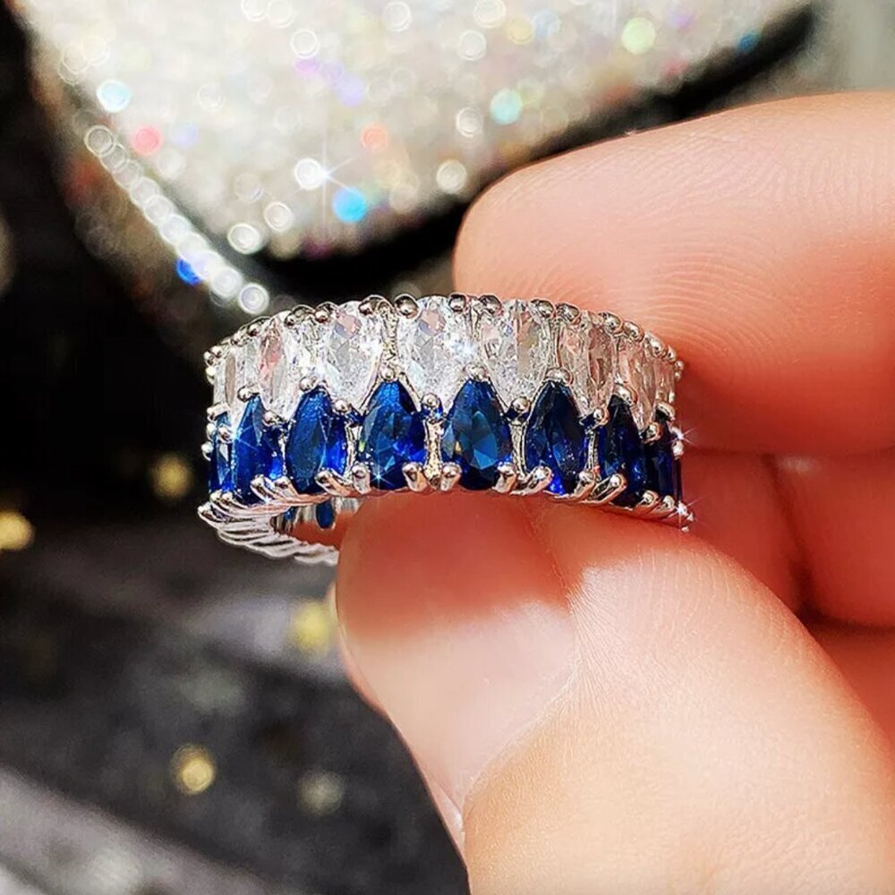 NEW 18k White Gold Sapphire Ring Band Diamond Ring